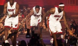 詹姆斯最新外国网红爆料,揭秘外国网红背后的惊人真相！